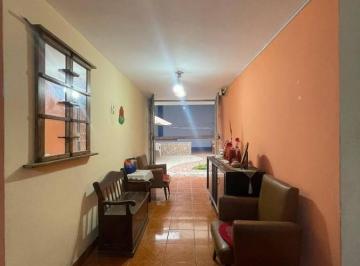 Casa · 490ha · 14 Dormitorios · 1 Estacionamiento · Propiedad de 490 m² Construidos 5 Departamentos Independientes con Renta E Insumos Independientes