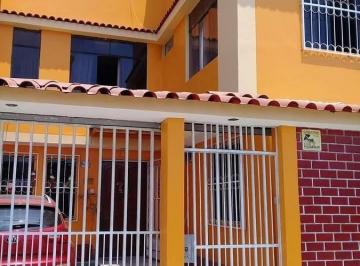 Casa · 490m² · 14 Dormitorios · 1 Estacionamiento · ¡Gran Oportunidad de Inversión en Espaciosa Casa Multifamiliar de 3 Pisos!