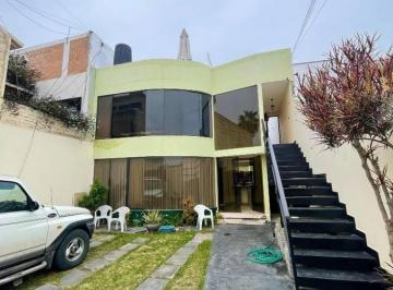 Casa · 497ha · 8 Dormitorios · 4 Estacionamientos · Casa de 3 Pisos en Venta en Urb. Las Brisas de Villa – Chorrillos