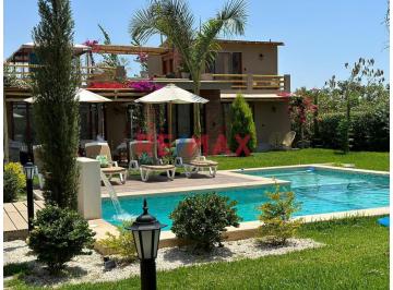 Casa de 5 habitaciones, Chincha · Gran Venta: Casa de Campo con Piscina en 1,000 m²