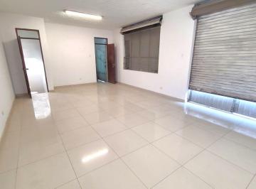 Local comercial , Arequipa · Tienda en Alquiler con 16 m de Fachada – Paucarpata
