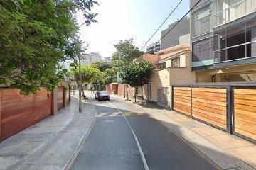 Casa · 22m² · 2 Estacionamientos · Estacionamiento en Miraflores