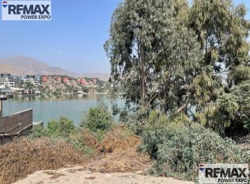 Terreno / Lote · 1012m² · Único Terreno Disponible con Frente a La Laguna – La Molina