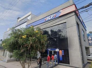 Oficina comercial , Arequipa · Zona Próxima a Bancos y Estacionamientos en Oficina con Varios Ambientes en Yanahuara