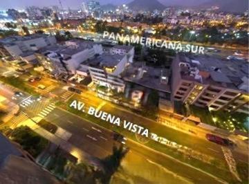 Casa · 451m² · 4 Dormitorios · 2 Estacionamientos · Vendo Hermosa Casa Como Terreno en Av Buenavista Mz 0, Lt 0, San Borja