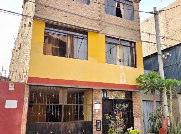 Casa de 6 habitaciones, Lima · Casa de Tres Piso en Venta San Martin de Porres