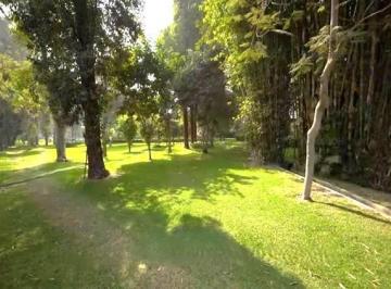 Casa · 1467m² · 5 Dormitorios · 8 Estacionamientos · Vendo Casa Como Terreno en Calle El Haras N 3, Urb. El Haras, La Molina