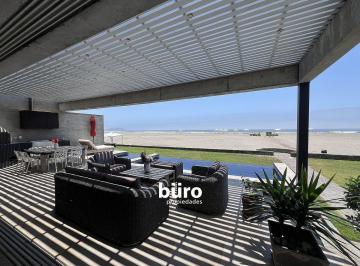 Casa de 4 habitaciones, Cañete · Moderna Casa de Playa en Venta, Primera Fila, Playa Cerro Colorado, Cerro Azul