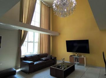 Casa de 8 habitaciones, Trujillo · Venta Casa, Urb. El Recreo