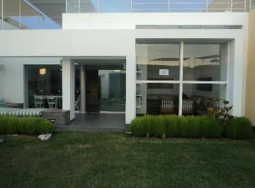 Casa · 180m² · 3 Dormitorios · 2 Estacionamientos · Casavendo Bella Casa en Playa Las Gaviotas Km 100, Fila 3, Mz A, Lt Xxx, Asia