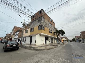 fachada · Venta Departamento 1er Piso con Local Comercial y Excelente Ubicación Cerca a Parque en Smp