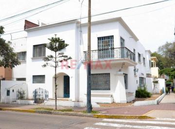 Casa de 5 habitaciones, Lima · En Venta – Casa en Esquina | San Isidro