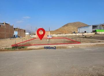Terreno / Lote · 180m² · Se Vende Terreno Sta. Rosa