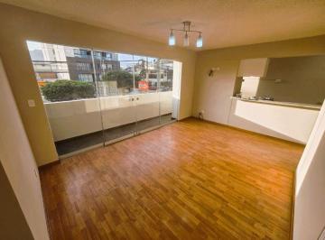 Departamento de 2 habitaciones, Lima · Area: 75 m². Hermoso Dpto Remodelado con 2 Dorm / 1 Baño en Alquiler en San Miguel