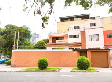 Casa de 6 habitaciones, Lima · Casa en Venta Esquina Frente a Parque 174 m² Lince Limite con San Isidro