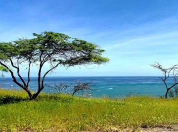 Terreno / Lote , Talara · Vendo, Terreno en Mancora, Talara, Piura (A un Min de La Ciudad de Mancora, con Vista Al Mar)