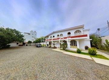 Casa de playa de 4 habitaciones, Lima · Casa en Venta en Playa Los Pulpos Permite Comercio Local