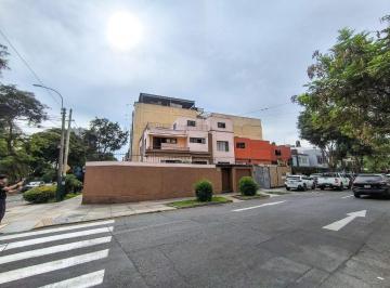 Casa de 6 habitaciones, Lima · Vendo Casa en Esquina Frente a Parque en Lince Limite San Isidro