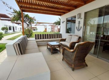 Casa de playa de 3 habitaciones, Cañete · Casa de Playa Amoblada con Piscina Privada, Segunda Fila, en Condominio Playa Azul