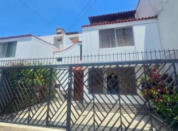 Casa de 4 habitaciones, Lima · Venta de Casa en Chorrillos, Villa Militar