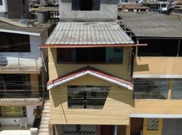 Casa · 233m² · 4 Dormitorios · Casa en Villa María del Triunfo