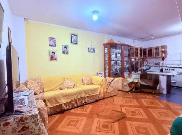 Casa · 120m² · 2 Dormitorios · Casa en Venta