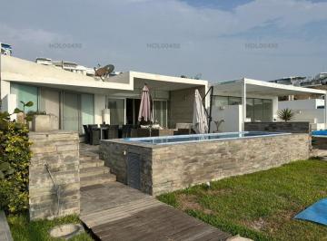 Casa de playa · 204m² · 4 Dormitorios · Casa en Venta Playa Lomas