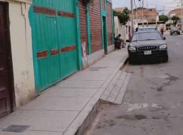 Terreno / Lote , Lima · Local en Av de 675 m² en Venta en Libertad, con Uso Comercial