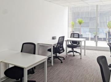 Oficina comercial · 30m² · Alquiler de Oficina Comercial Para 5 Personas en Lima, Golf Los Inkas.