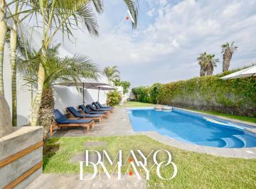 Casa · 409m² · 4 Dormitorios · 3 Estacionamientos · Venta Casa en La Encantada de Villa
