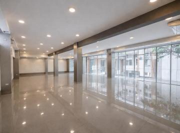 Local comercial · 337m² · Se Alquila Local Comercial en Moderno Edificio Comercial en Los Olivos