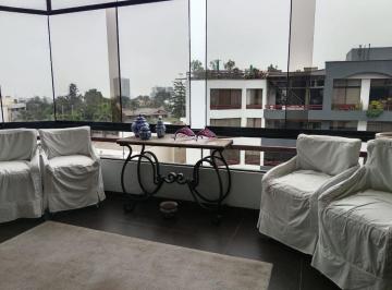 Departamento de 4 habitaciones, Lima · Impecable Duplex en Venta por La Univ. de Lima - Urb. Los Granados - Surco