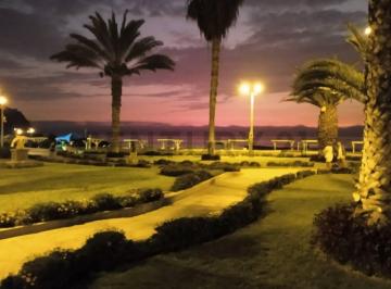 Casa · 223m² · 6 Dormitorios · 1 Estacionamiento · Se Vende Casa de Playa en El Delfín de Bujama