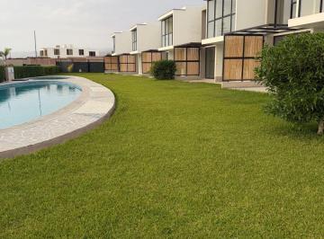 Casa de 3 habitaciones, Islay · Exclusivo Condominio de Playa en Mejía