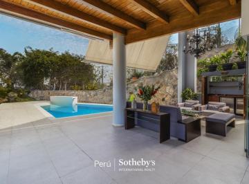 Casa · 640m² · 4 Dormitorios · 4 Estacionamientos · Encantadora Casa en El Exclusivo Sector de El Montículo, La Molina