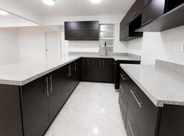 Departamento · 150m² · 4 Dormitorios · 1 Estacionamiento · Departamento Dúplex en Venta - Urb de Ate