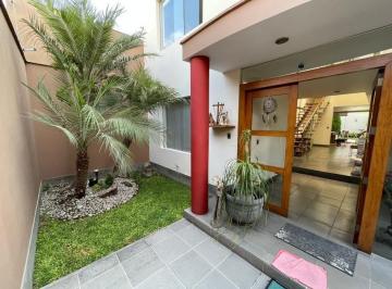 Casa · 409m² · 4 Dormitorios · Vendo Casa en Calle Kivur N 1, Urb. Rinconada del Lago, La Molina.