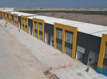 Local comercial · 1000m² · Alquiler de Almacenes Desde 200 m², 900 m² y 1000 m² Ventanilla