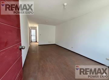Casa · 75m² · 3 Dormitorios · 1 Estacionamiento · Se Vende Casa en Villa Club 2da Etapa