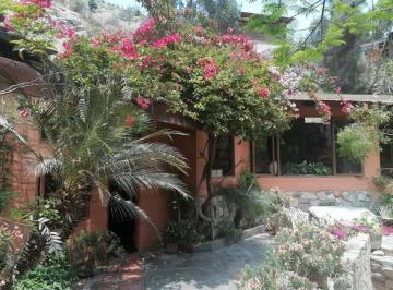 Casa · 2369m² · 4 Dormitorios · 3 Estacionamientos · Vendo Casa Como Terreno en Calle Las Torcazas N 1, Urb. La Pradera, La Molina