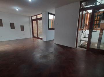 Casa de 8 habitaciones, Callao · Venta Casa 467 m² en Los Pilares, Callao | Zre, 3 Pisos E Ideal Para Inversión