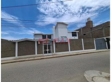 Local comercial · 120m² · 5 Dormitorios · Local Comercial en Alquiler Ideal Para un Centro Medico en Monsefú (C. Melendres)