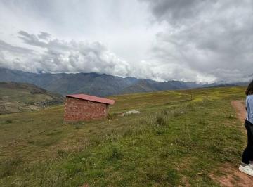 Terreno / Lote , Urubamba · Gran Oportunidad de Inversión en El Corazón del Valle Sagrado – Jahuaycollay