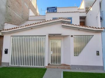 Casa de 8 habitaciones, Ica · Venta de Hermosa Casa en Residencial San Carlos
