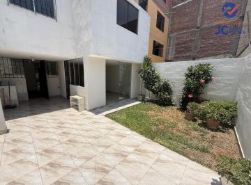 Casa · 144m² · 3 Dormitorios · Vendo Casa Conjunto Habitacional Los Precursores!