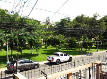 Departamento de 3 habitaciones, Callao · 2do Piso, Vista a Parque. 3 Dorm., 3 y 1/2 Baños, Serivicios, 1 Cochera. 120 m²