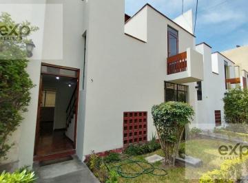 Casa · 120m² · 3 Dormitorios · 1 Estacionamiento · Casa en Barranco