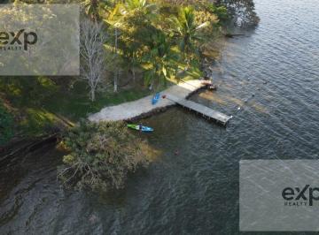 Terreno / Lote · 55000m² · Oportunidad Única de Inversión: La Sirena Lake Lodge en Laguna Azul, Tarapoto