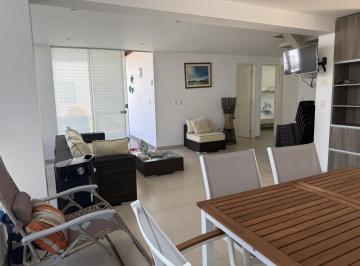 Casa · 300m² · 5 Dormitorios · 1 Estacionamiento · Venta de Linda Casa en Condominio Playa Azul