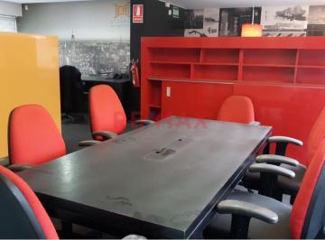 Oficina comercial · 92m² · 3 Dormitorios · 1 Estacionamiento · Inversionistas, Esta Es Su Oportunidad!